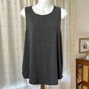 Lululemon tank, size 6